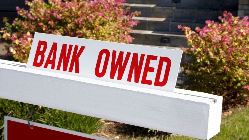 How Much Should You Offer On A Bank-Owned Property?