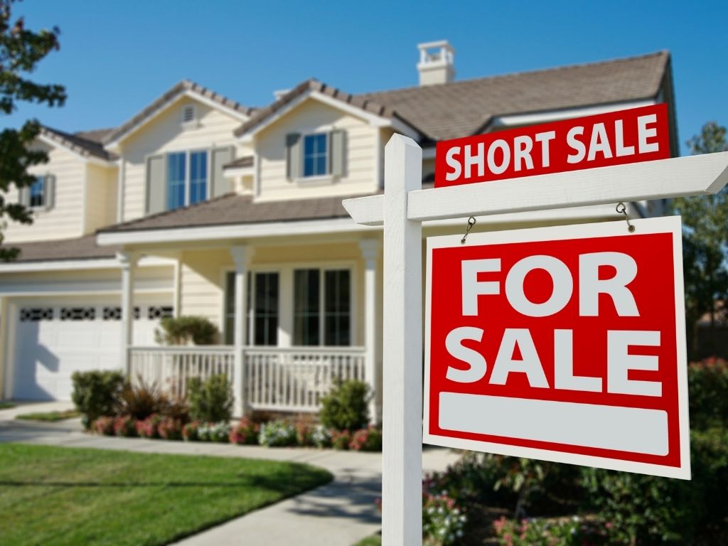 How Does A Short Sale Affect Your Credit?