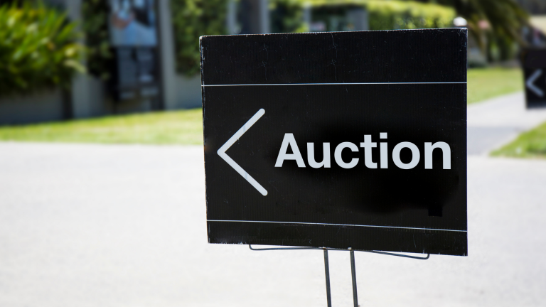 Pros and cons of buying a foreclosed home