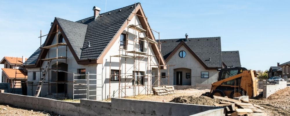 Pros and Cons of Building a House